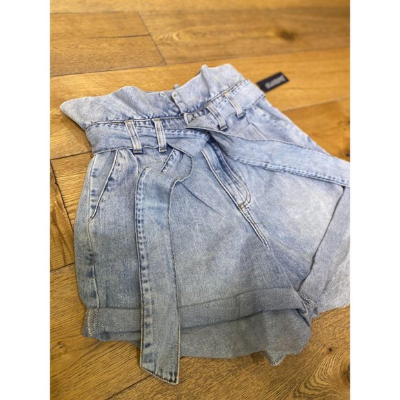 BLANKNYC Paperbag Jean Shorts in Caribbean Blue - Picture 7 of 12